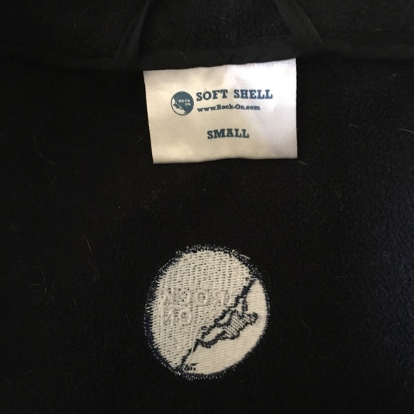 Rock On Basic Soft Shell - Picture 4 of 4